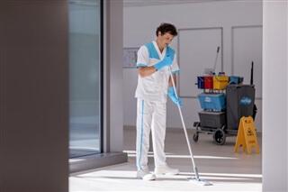 high quality cleaning services in Germany - cleaning man