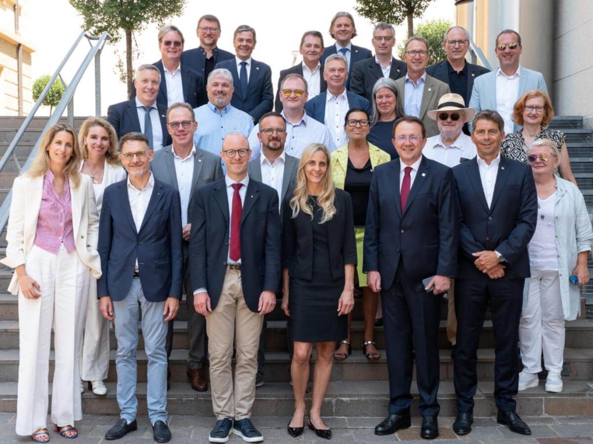 Delegation of the business trip Delegation of the business trip